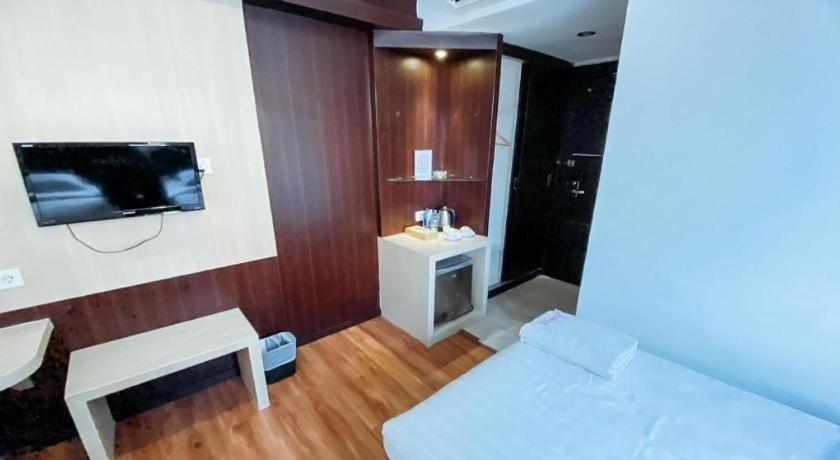 Lucky Star Hotel Nagoya Exterior foto